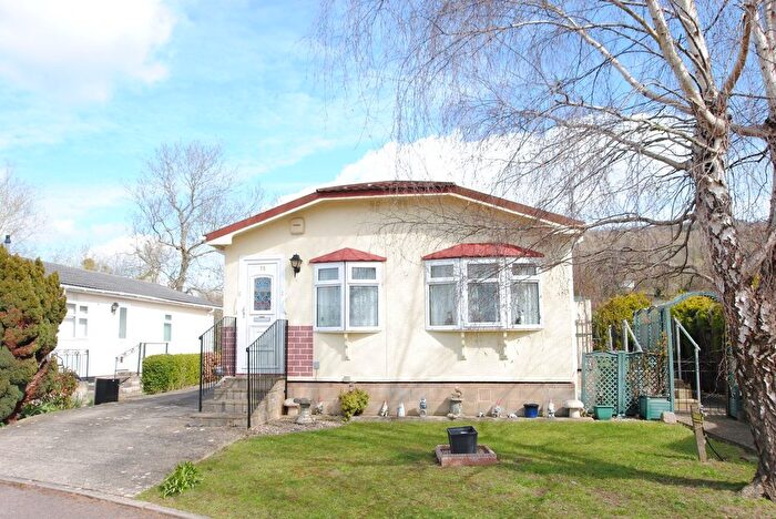 2 Bedroom Property For Sale In Birch Close, Woodmancote Park Homes, Woodmancote, Cheltenham, GL52