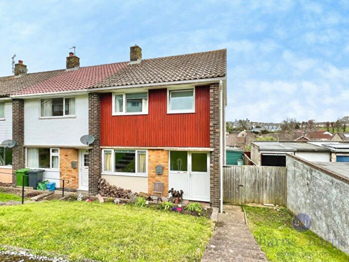 3 Bedroom End Of Terrace House For Sale In Woodbury Park, Axminster, EX13
