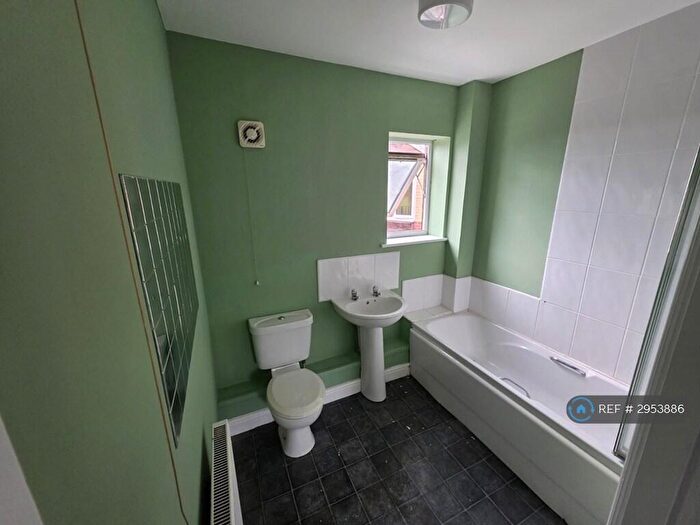 2 Bedroom Flat To Rent In Priory Road, Jarrow, NE32