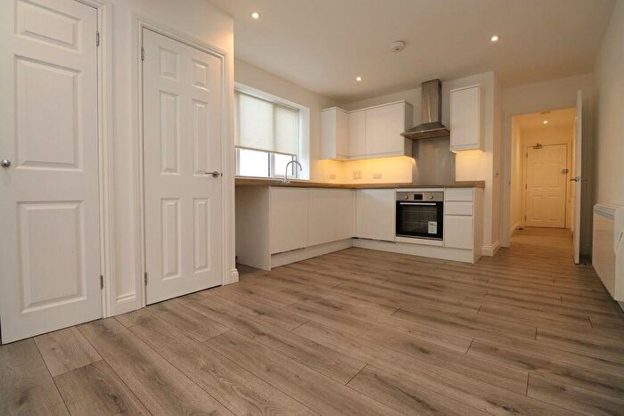 1 Bedroom Flat To Rent In Wimborne Road, Bournemouth, BH9