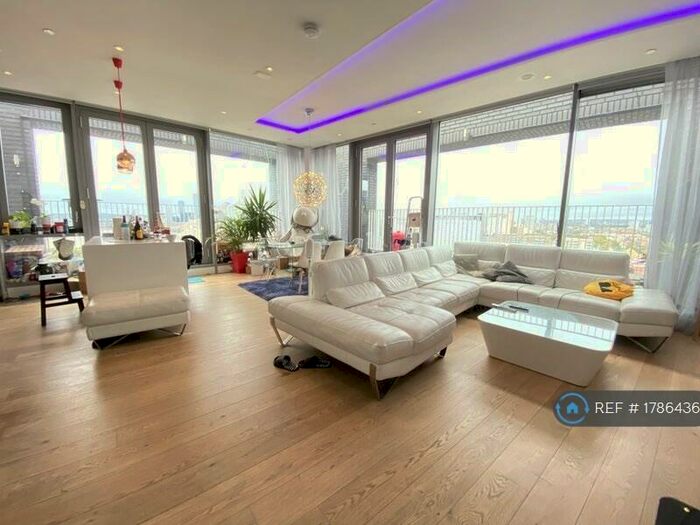 3 Bedroom Penthouse To Rent In Kent Building, London, E14