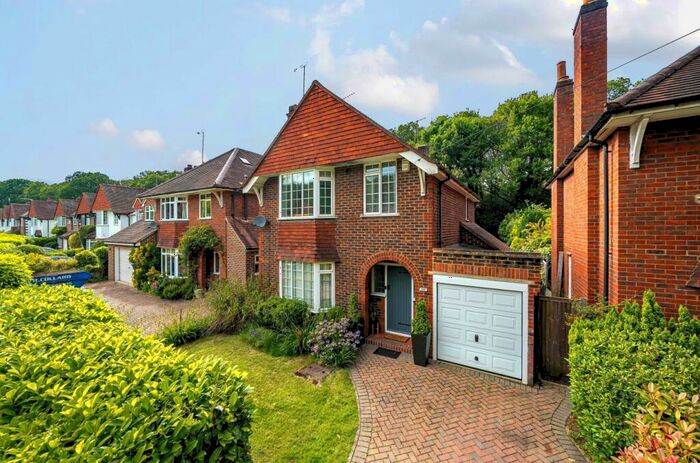 3 Bedroom Detached House For Sale In Common Close, Horsell, Surrey, GU21