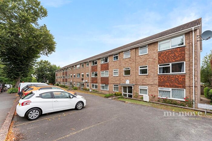 2 Bedroom Flat To Rent In Grove Road, Sutton, SM1