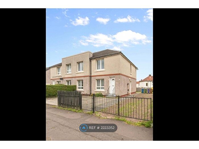 2 Bedroom Flat To Rent In Lamberton Drive, Glasgow, G52