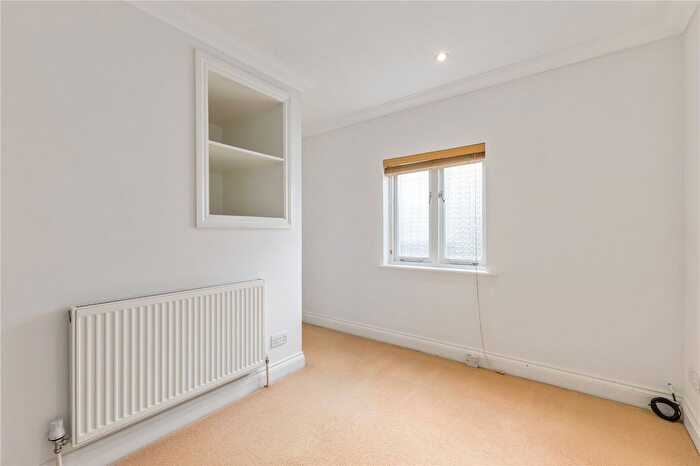 3 Bedroom End Terrace House For Sale In Hatching Green, Harpenden, Hertfordshire, AL5