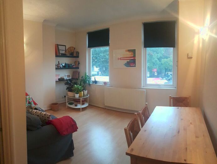 1 Bedroom Flat To Rent In Bethnal Green Road, London, E2
