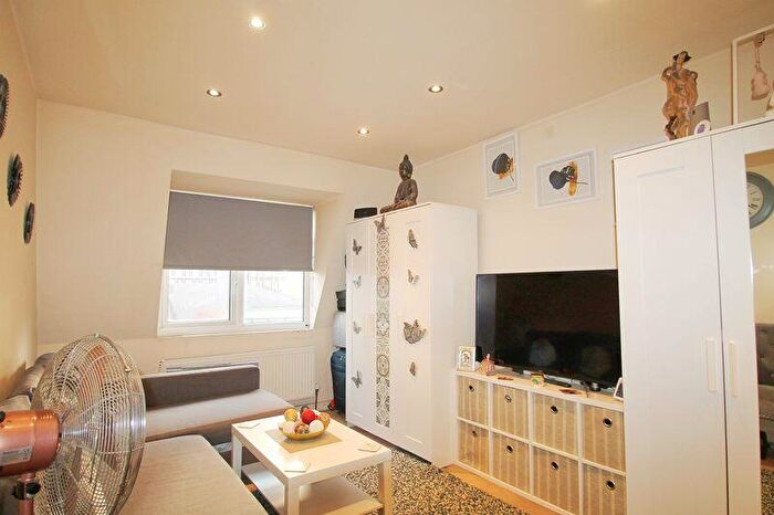1 Bedroom Flat For Sale In College Road, Harrow, HA1