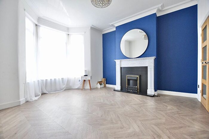 4 Bedroom Terraced House To Rent In Mafeking Avenue, Newbury Park, IG2