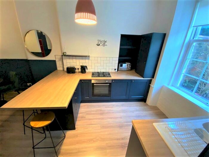 2 Bedroom Flat To Rent In White Street, Partick, Glasgow, G11