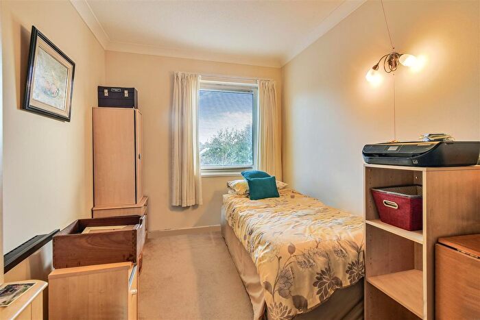 2 Bedroom Flat For Sale In Danesmead Close, Fulford, YO10