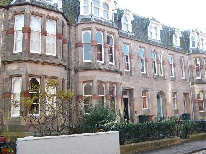 2 Bedroom Flat To Rent In Bath Street, Portobello, Edinburgh, EH15