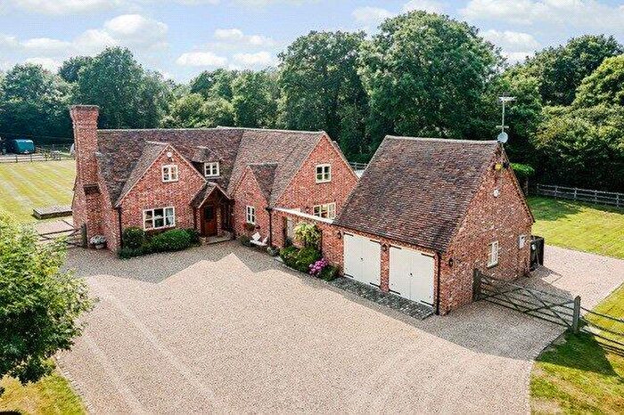 4 Bedroom Detached House To Rent In Howe Lane, Binfield, Berkshire, RG42