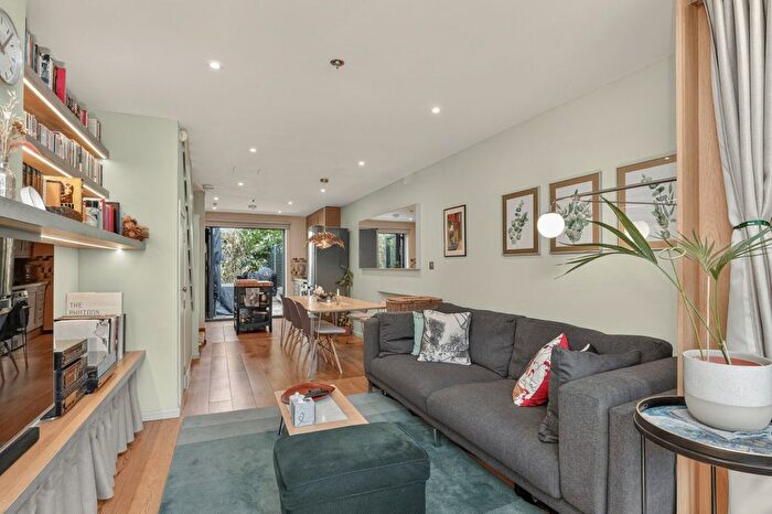 2 Bedroom Terraced House For Sale In Erconwald Street, London, W12