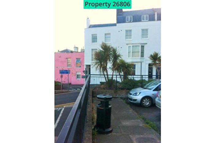 1 Bedroom Flat To Rent In East Cliff, Dover, CT16