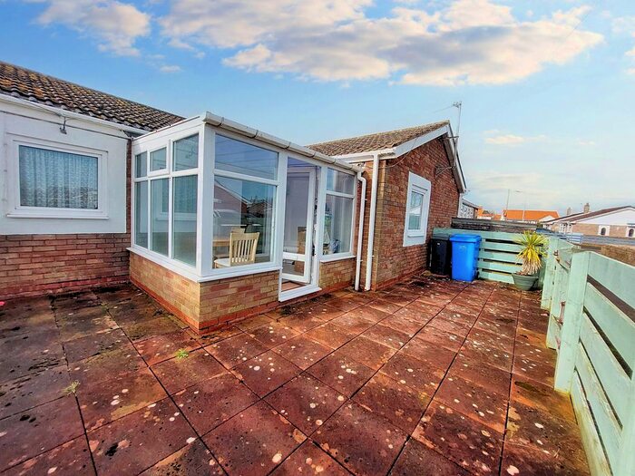 1 Bedroom Bungalow For Sale In Longstone Park, Beadnell, Chathill, NE67