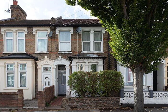 1 Bedroom Flat To Rent In Geere Road, Stratford, E15