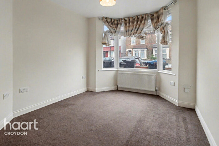 3 Bedroom Terraced House To Rent In Bensham Lane, Thornton Heath, CR7