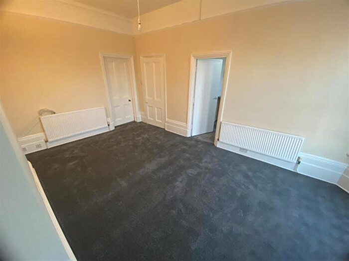 1 Bedroom Flat To Rent In Bouverie Square, Folkestone, CT20