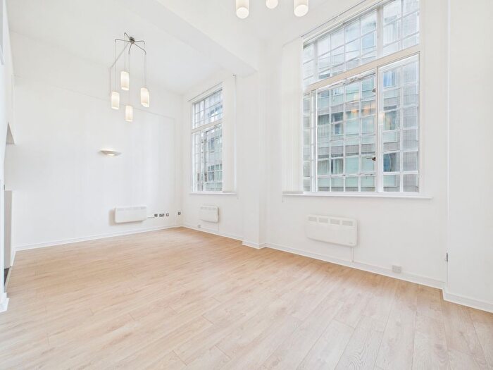 2 Bedroom Flat To Rent In Hatton Garden, L3