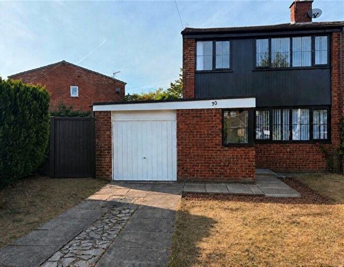 3 Bedroom Semi-Detached House To Rent In Westhaven Crescent, Aughton, L39