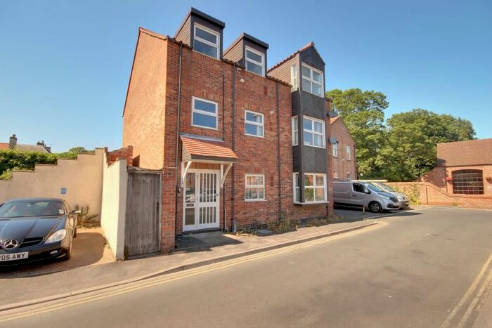 2 Bedroom Flat To Rent In Spencer Street, Beverley, HU17