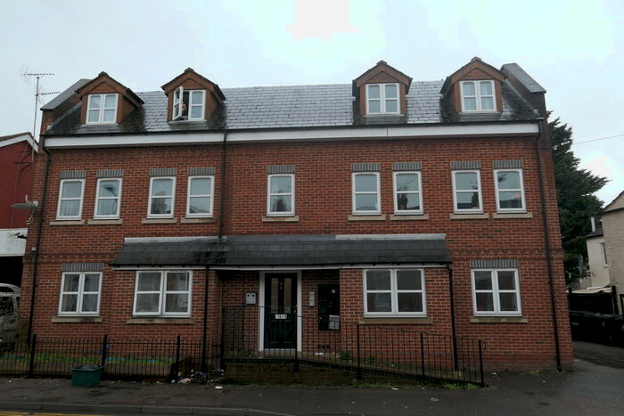2 Bedroom Ground Flat To Rent In Tredworth Road, Gloucester, GL1