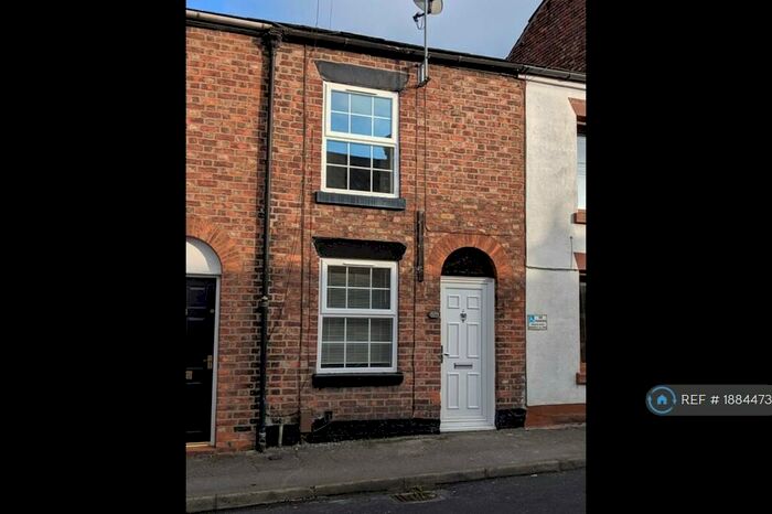 2 Bedroom Terraced House To Rent In Vincent Street, Macclesfield, SK11