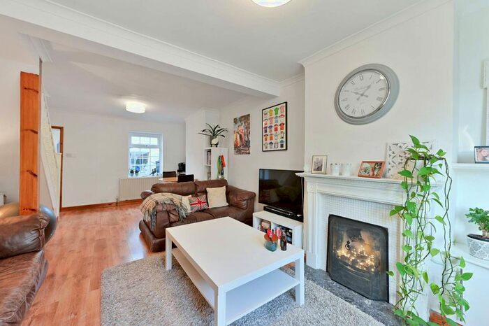 2 Bedroom Terraced House To Rent In Trinity Road, Richmond, TW9