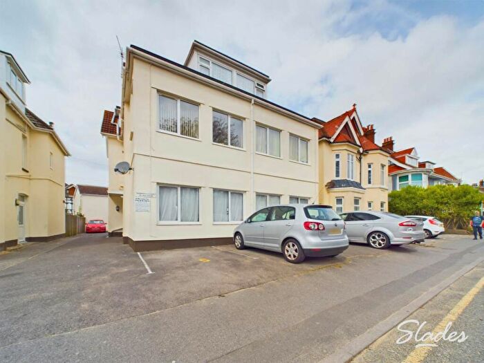 2 Bedroom Apartment To Rent In Admirals Court, Sea Road, Bournemouth, BH5