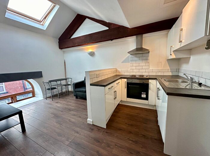 1 Bedroom Flat To Rent In Hall Road, Leeds, West Yorkshire, LS12