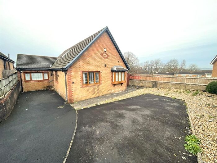 4 Bedroom Detached Bungalow For Sale In Whitley Road, Loughor, Swansea, SA4