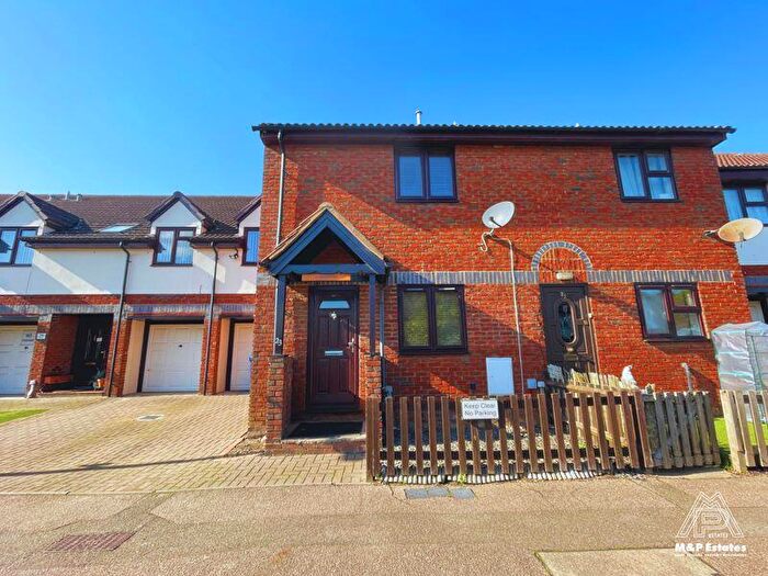 1 Bedroom Terraced House To Rent In Regent Court, Broome Place, Aveley, RM15