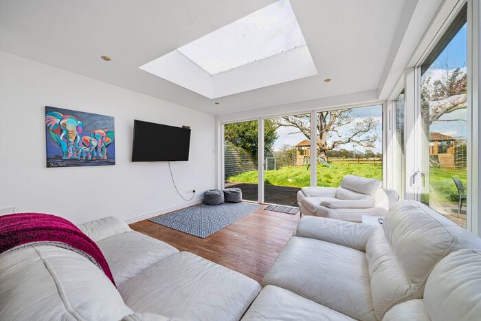 4 Bedroom Detached House To Rent In Church Lane Corner, Pilley Street, Pilley, Lymington, SO41