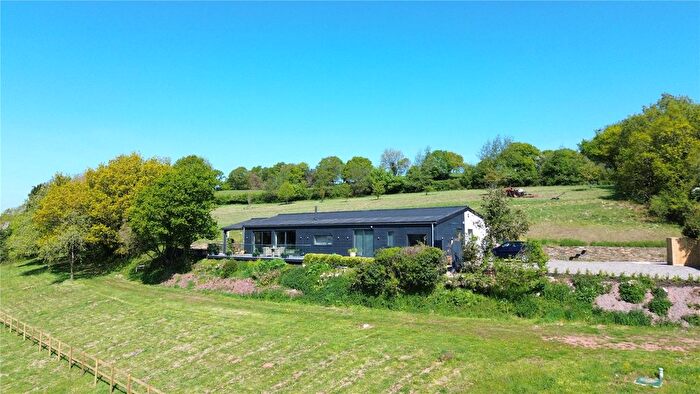 3 Bedroom Bungalow For Sale In . Acres - Bickleigh, Tiverton, Devon, EX16