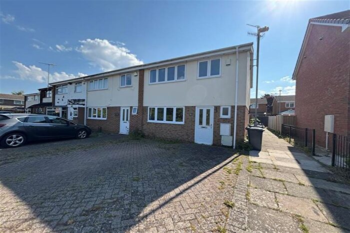 3 Bedroom Semi-Detached House To Rent In Walcote Drive, West Bridgford, NG2