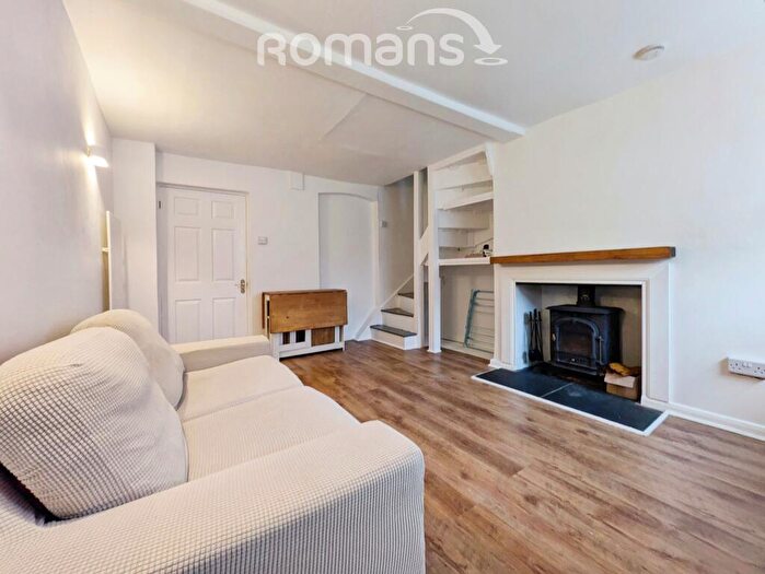 2 Bedroom Terraced House To Rent In West Wycombe Road, HP12