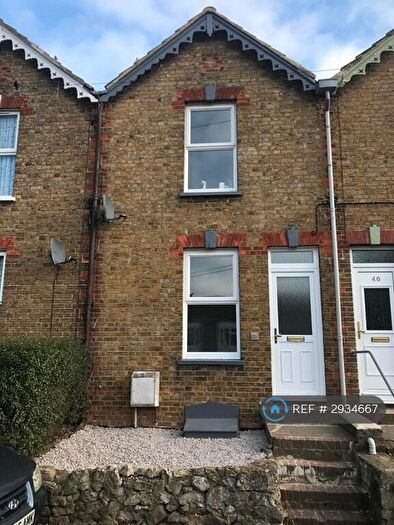 2 Bedroom Terraced House To Rent In The Street, Faversham, ME13