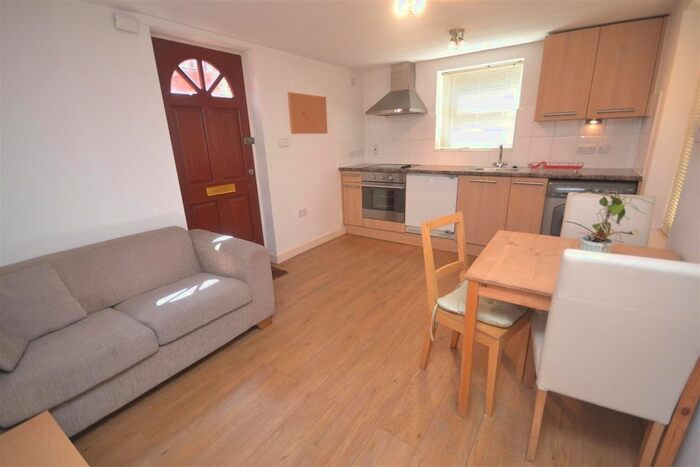 1 Bedroom Flat To Rent In Goldsmid Road, Town Centre, RG1