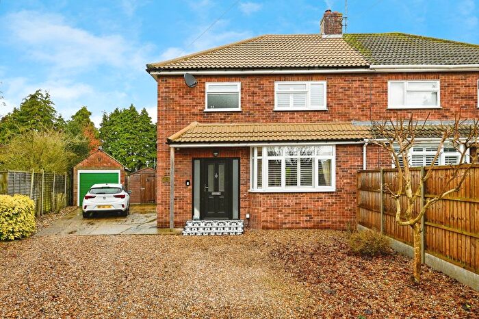 3 Bedroom Semi Detached House For Sale In Baldwin Road, King's Lynn, Norfolk, PE30