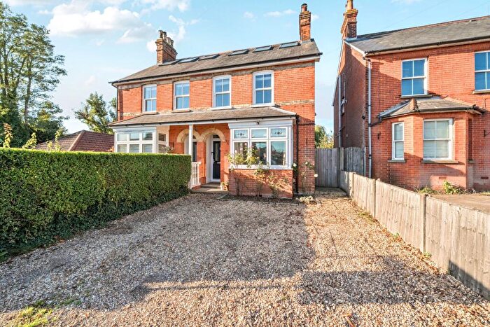 3 Bedroom Semi-Detached House For Sale In Upper Hale Road, Farnham, Surrey, GU9
