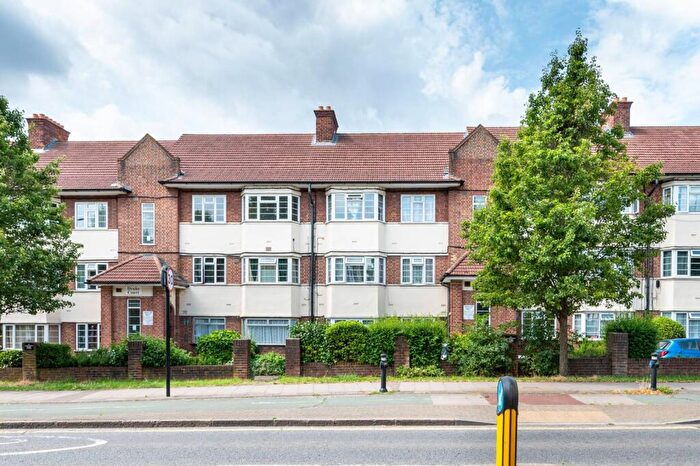 2 Bedroom Flat For Sale In Alexandra Avenue, South Harrow, Harrow, HA2