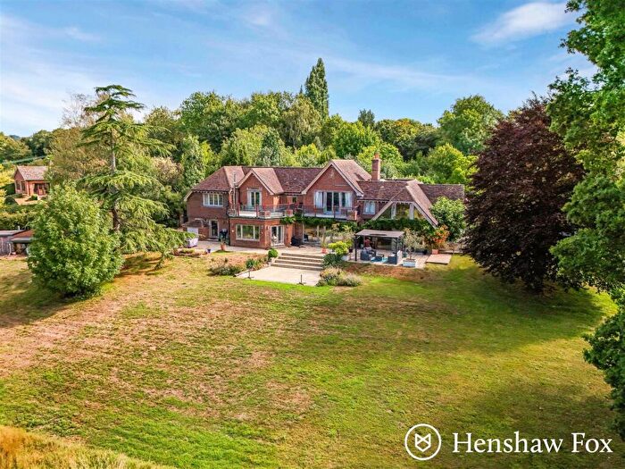 5 Bedroom Detached House For Sale In Yew Tree Lane, Michelmersh, Hampshire, SO51
