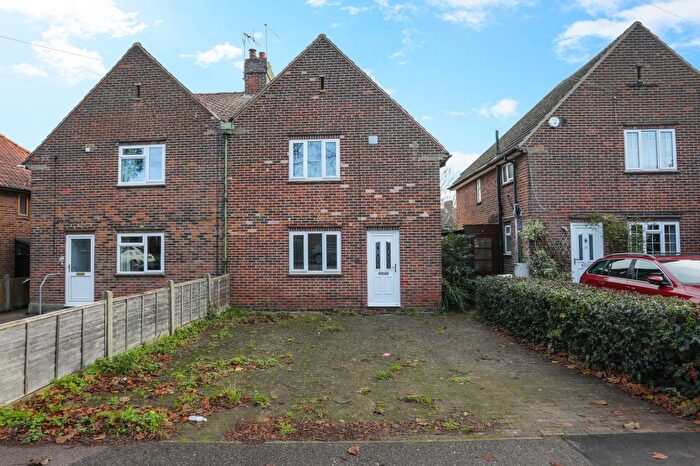 3 Bedroom Semi-Detached House For Sale In Forty Acres Road, Canterbury, Kent, CT2