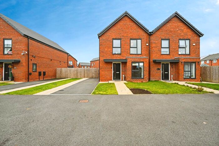 4 Bedroom Semi Detached House For Sale In Greenwood Close, Prescot, Merseyside, L34