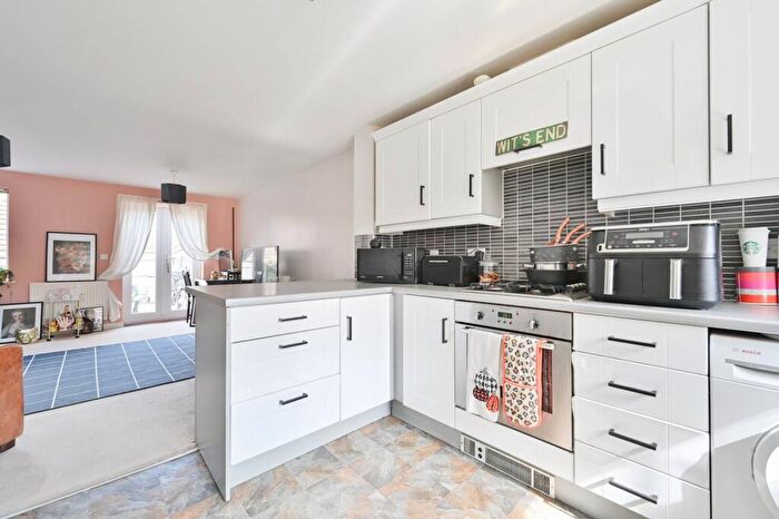 4 Bedroom Terraced House For Sale In Cormorant Way, Hemel Hempstead, Leighton Buzzard, LU7