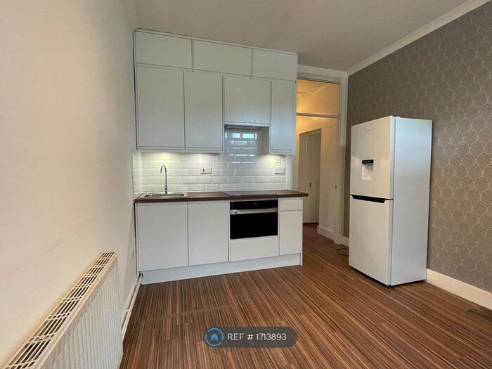 1 Bedroom Semi-Detached House To Rent In ., London, SE18