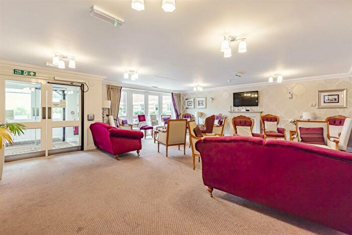 1 Bedroom Retirement Property To Rent In Chadwick Lodge, Southampton, SO15