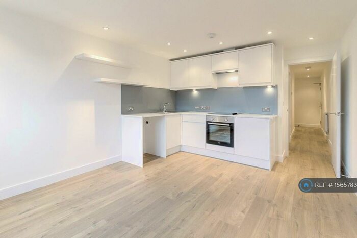 1 Bedroom Flat To Rent In School Lane, Kettering, NN16