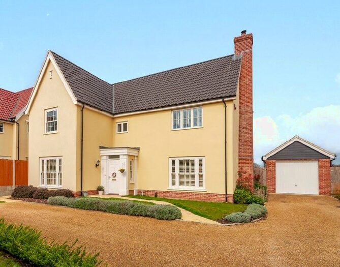 4 Bedroom Detached House For Sale In School Road, Tunstall, Woodbridge, Suffolk, IP12