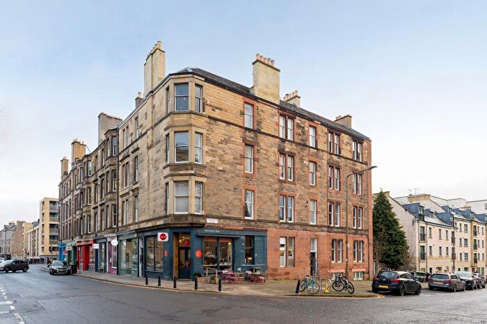 3 Bedroom Flat For Sale In / Henderson Row, Stockbridge, Edinburgh, EH3